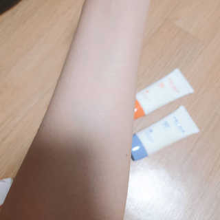 [후르디아] 혼합자차 선 에센스+톤업 선크림 2종 — 4.5점을 준 리뷰어가 2019년 5월 올린 사용 사진
