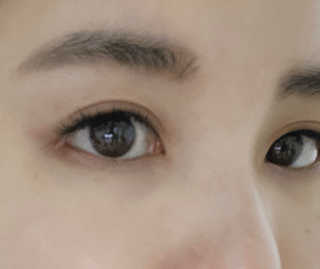 컬러딥 12색 글램샤인 아이섀도우 팔레트 — 5점을 준 리뷰어가 2020년 1월 올린 사용 사진