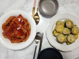 두번째 국떡 국가대표 떡볶이 1팩 + 영미칩 2봉 증정 — 5점을 준 리뷰어가 2019년 2월 올린 사용 사진