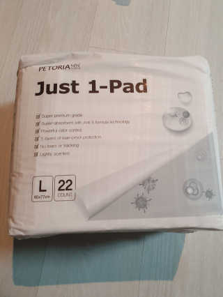 [펫토리아] 한장뚝딱 울트라 탈취패드 배변패드 22매 — 5점을 준 리뷰어가 2020년 2월 올린 사용 사진