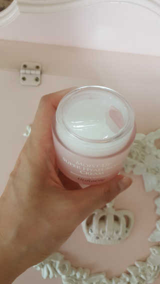 엘리샤코이 모이스트업 수퍼 히아루론 크림 80g — 5점을 준 리뷰어가 2018년 7월 올린 사용 사진