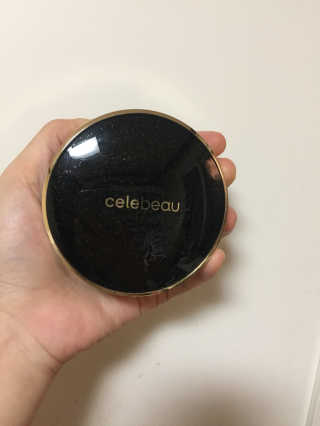 셀레뷰 블랙 세럼 팩트 — 1점을 준 리뷰어가 2017년 9월 올린 사용 사진
