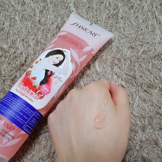 줌마들도 인정한 샤카트 페이스앤바디 필링젤 310ml — 5점을 준 리뷰어가 2018년 4월 올린 사용 사진