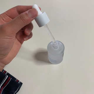 키노닉스 펀더멘탈 하이드레이팅 앰플 부스터 — 2.5점을 준 리뷰어가 2019년 4월 올린 사용 사진