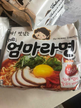 라면 그대로가 제일 맛있는 더엄마라면 — 4.5점을 준 리뷰어가 2019년 7월 올린 사용 사진