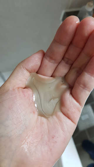 다슈코리아 다슈 데일리 단백질 한방 두피 골드 샴푸 500ml — 3점을 준 리뷰어가 2020년 3월 올린 사용 사진