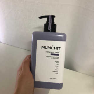 멈칫(MUMCHIT) 멜팅 바디로션 — 4.83점을 준 리뷰어가 2018년 12월 올린 사용 사진