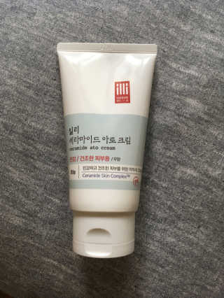 일리윤 세라마이드 아토 집중 크림 — 4.83점을 준 리뷰어가 2017년 6월 올린 사용 사진