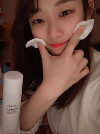 AHC 에이 에이치 씨 미니멀 10 워터리 에센스 — 4점을 준 리뷰어가 2018년 12월 올린 사용 사진