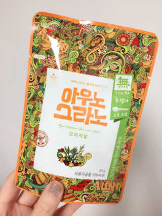아우노그라노 오리지날, 진짜 베리, 진짜 카카오 — 5점을 준 리뷰어가 2018년 1월 올린 사용 사진