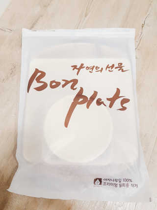 본플라 친환경 야자나무잎 접시 — 4.33점을 준 리뷰어가 2018년 8월 올린 사용 사진