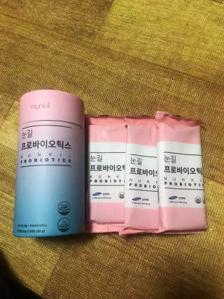 눈길 프로바이오틱스 눈길 콜라겐 프로바이오틱스 — 4점을 준 리뷰어가 2019년 11월 올린 사용 사진