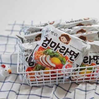 라면 그대로가 제일 맛있는 더엄마라면 — 5점을 준 리뷰어가 2019년 9월 올린 사용 사진