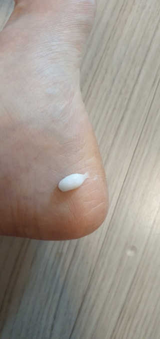 (주)에네스티 에네스티 수안수 실크스킨 풋크림 1+1 — 4.5점을 준 리뷰어가 2019년 9월 올린 사용 사진