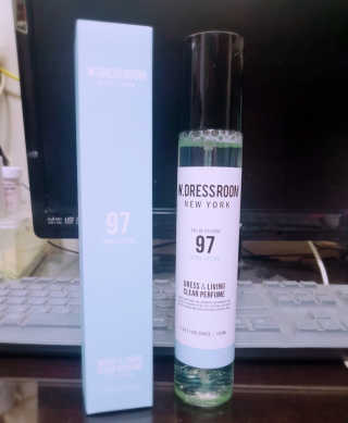 더블유드레스룸 드레스퍼퓸 150ml — 5점을 준 리뷰어가 2018년 8월 올린 사용 사진
