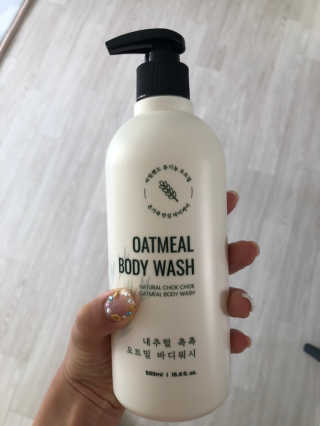 (주)에네스티 내추럴 촉촉  오트밀 바디워시 500ml — 5점을 준 리뷰어가 2019년 8월 올린 사용 사진