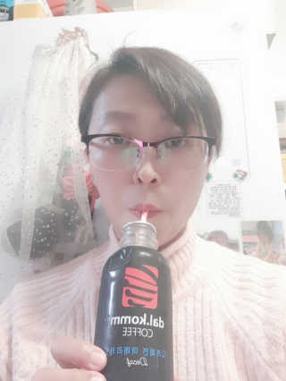 [빙그레] 달콤커피 콜라보 디카페인, 블랙 아메리카노 — 5점을 준 리뷰어가 2019년 1월 올린 사용 사진