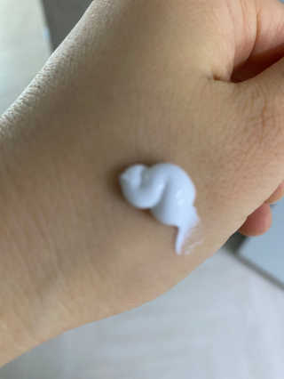 메이메리 쓰리이펙츠 모이스처 톤업크림 50ml — 3.5점을 준 리뷰어가 2020년 1월 올린 사용 사진