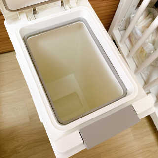 창신리빙 [프랑코 원터치 밀폐형 휴지통 15L] 똑똑한 정리 수납 — 4.5점을 준 리뷰어가 2020년 3월 올린 사용 사진