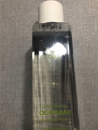 포잇 그린에너지 시카클리어 카밍토너350ml — 4.5점을 준 리뷰어가 2019년 9월 올린 사용 사진