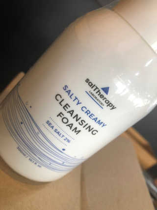솔테라피 솔티 크리미 클렌징폼 300ml — 4.5점을 준 리뷰어가 2019년 4월 올린 사용 사진