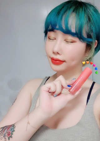 [블랙루즈] 컬러 락 하트 틴트 1+1 — 5점을 준 리뷰어가 2019년 8월 올린 사용 사진