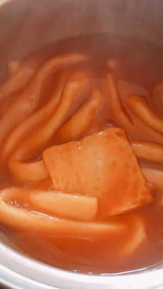 두번째 국떡 국가대표 떡볶이 1팩 + 영미칩 2봉 증정 — 5점을 준 리뷰어가 2019년 2월 올린 사용 사진