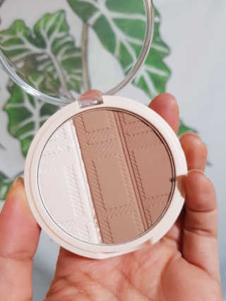 [블랙루즈] 업 앤 다운 트리플 컨투어링 — 4점을 준 리뷰어가 2018년 12월 올린 사용 사진