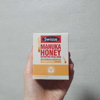 SWISSE 스위스 마누카 허니 디톡시파잉 페이셜 마스크 — 5점을 준 리뷰어가 2020년 1월 올린 사용 사진