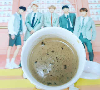 한국맥널티 아이브루 방탄커피 — 4.5점을 준 리뷰어가 2019년 8월 올린 사용 사진