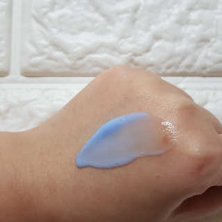 포잇 블루에너지 아줄렌 대용량 수분크림300ml — 4.83점을 준 리뷰어가 2018년 10월 올린 사용 사진