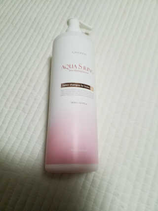 아쿠아큐링 아쿠아S링 퓨어리프레싱 헤어케어 500ml — 4.33점을 준 리뷰어가 2018년 7월 올린 사용 사진