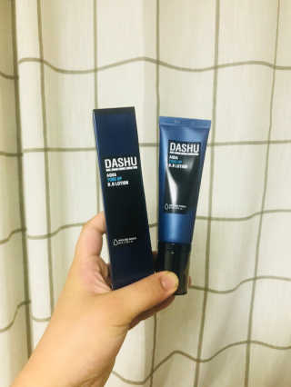 다슈코리아 다슈 맨즈 톤 업 비비로션 40ml — 3.5점을 준 리뷰어가 2018년 7월 올린 사용 사진