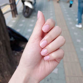 [라비르살롱] 기본케어 + 젤네일 — 5점을 준 리뷰어가 2019년 7월 올린 사용 사진