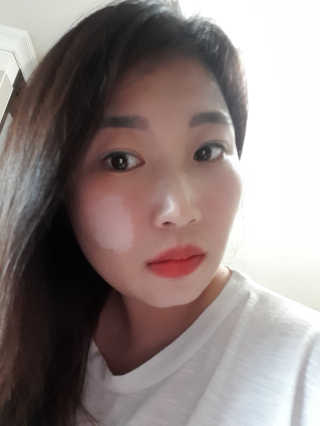 리하셀 아우라 쿠션 팩트 21호,23호 SPF50+ PA++++ — 5점을 준 리뷰어가 2019년 10월 올린 사용 사진