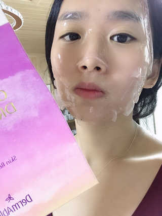 더메이블 라벤더 스킨 릴리프 하이드로겔 마스크 — 5점을 준 리뷰어가 2018년 12월 올린 사용 사진