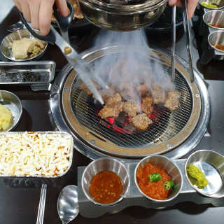[두툼갈비] 두툼갈비 2인분 + 매콤치즈버섯 set — 5점을 준 리뷰어가 2018년 11월 올린 사용 사진