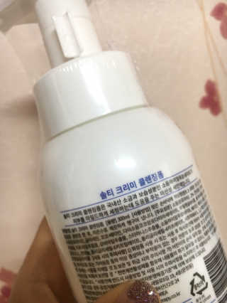솔테라피 솔티 크리미 클렌징폼 300ml — 4.5점을 준 리뷰어가 2019년 5월 올린 사용 사진