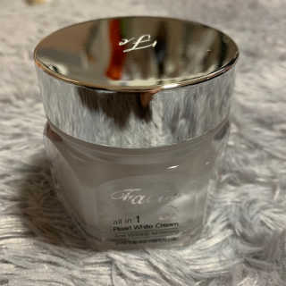 파시스 올인원 진주 화이트닝 크림 100ml — 3점을 준 리뷰어가 2019년 2월 올린 사용 사진