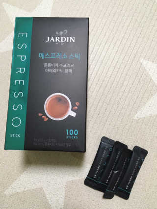 (주)쟈뎅 쟈뎅 에스프레소 스틱 아메리카노 블랙 — 5점을 준 리뷰어가 2018년 10월 올린 사용 사진
