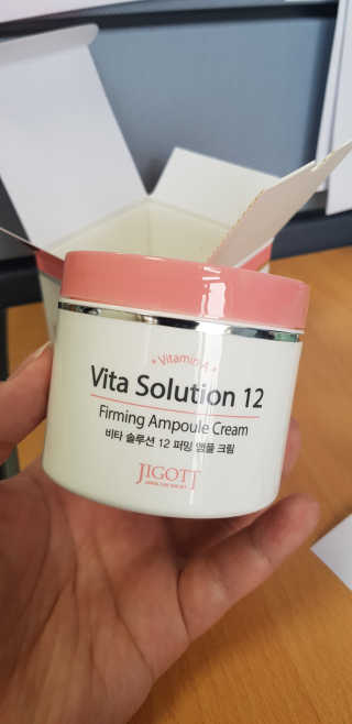 지고트 비타솔루션12 퍼밍 앰플 크림 100ml — 4점을 준 리뷰어가 2019년 6월 올린 사용 사진