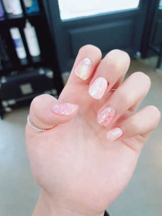 [라비르살롱] 기본케어 + 젤네일 — 5점을 준 리뷰어가 2019년 8월 올린 사용 사진