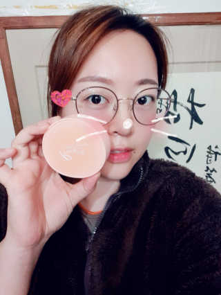 [블랙루즈] 피치 커버 벨벳 쿠션 2종 중 택1 — 4점을 준 리뷰어가 2019년 10월 올린 사용 사진