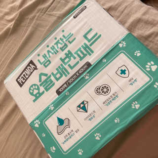 페츠모아 냄새잡는 요술배변패드 — 4.5점을 준 리뷰어가 2020년 3월 올린 사용 사진