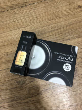 세포랩 바이오제닉 에센스 30ml 특별팩 — 3.83점을 준 리뷰어가 2018년 5월 올린 사용 사진