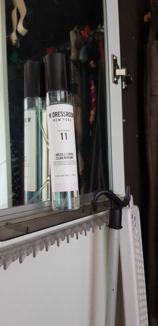더블유드레스룸 신규향 드레스퍼퓸150ml — 3.5점을 준 리뷰어가 2018년 8월 올린 사용 사진