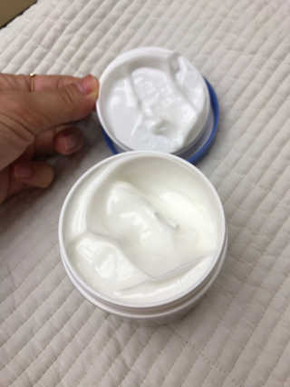 지고트 비타솔루션12 모이스처 앰플 크림 100ml — 4.5점을 준 리뷰어가 2019년 6월 올린 사용 사진