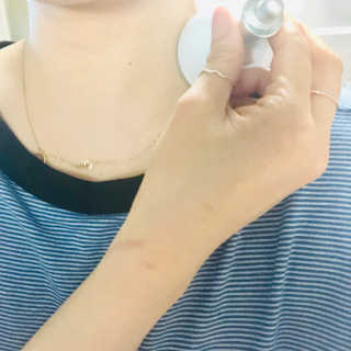 [더마퀸]쿨링스틱 페이스앤아이 — 5점을 준 리뷰어가 2019년 4월 올린 사용 사진
