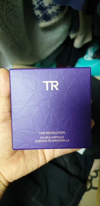 TR타임레볼루션 [TR] 더블 앰플 쿠션 파운데이션 LX — 5점을 준 리뷰어가 2019년 11월 올린 사용 사진