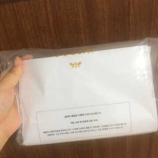쥴라이Jullai 슈퍼 12 바운스 선 플루이드 SPF50+ PA++++ — 5점을 준 리뷰어가 2019년 8월 올린 사용 사진